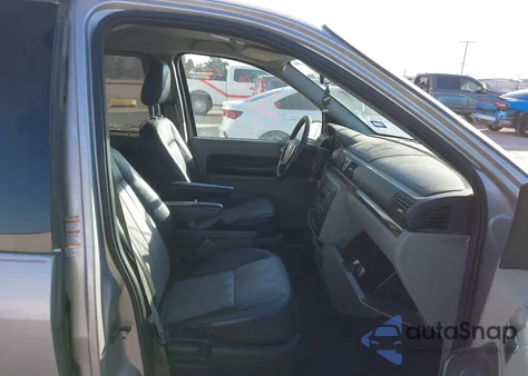 2005 Mercury Monterey Luxury from USA, damaged, VIN 2MRDA22225BJ00726